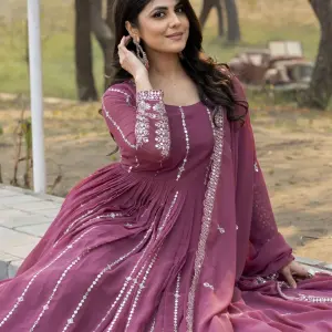 Wedani Women Georgette Kurta Dupatta Set