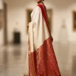 Silk Loomluxe Woven, Solid/Plain, Temple Border Kanjivaram Handloom Art Silk Saree (Red, Cream)
