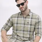 METRONAUT Men Regular Fit Checkered Spread Collar Casual Shirt