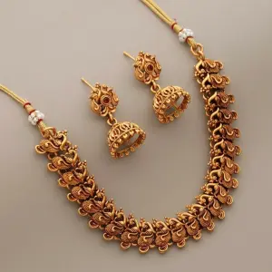 Trishakti Alloy Gold-plated Gold Jewel Set (Pack of 1)