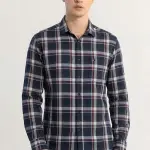 METRONAUT Men Regular Fit Checkered Spread Collar Casual Shirt